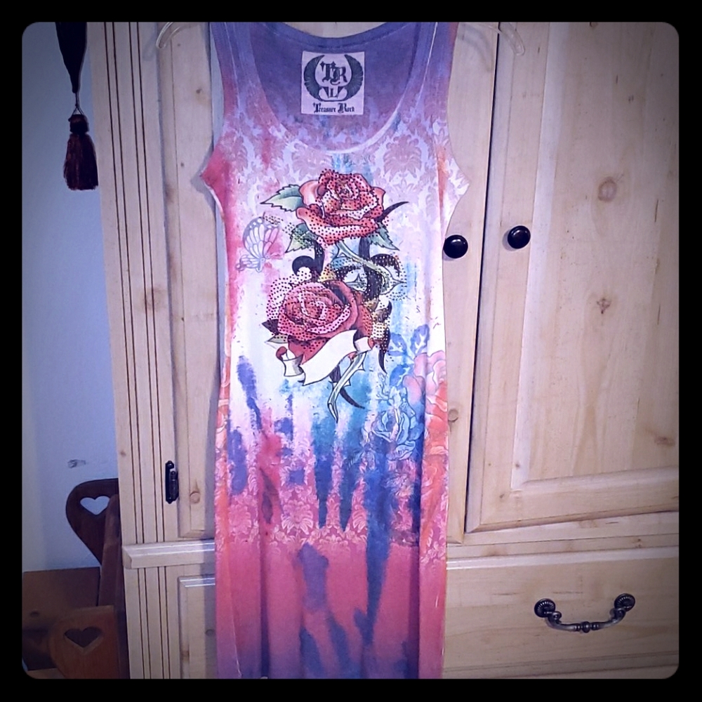 Treasure rock dress